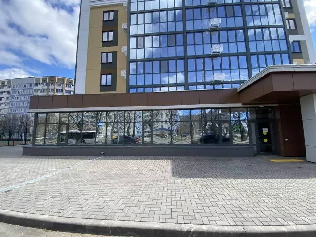Помещение свободного назначения в Татарстан, Нижнекамск просп. ... - Фото 1