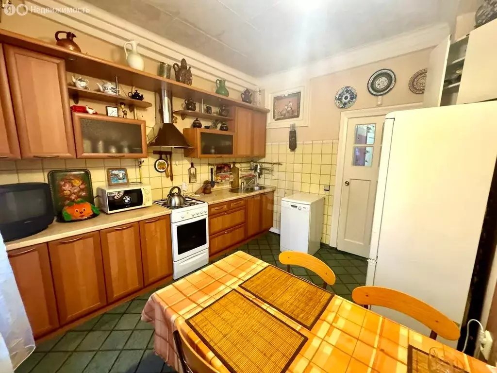 3-комнатная квартира: Казань, улица Заря, 4 (81 м) - Фото 2