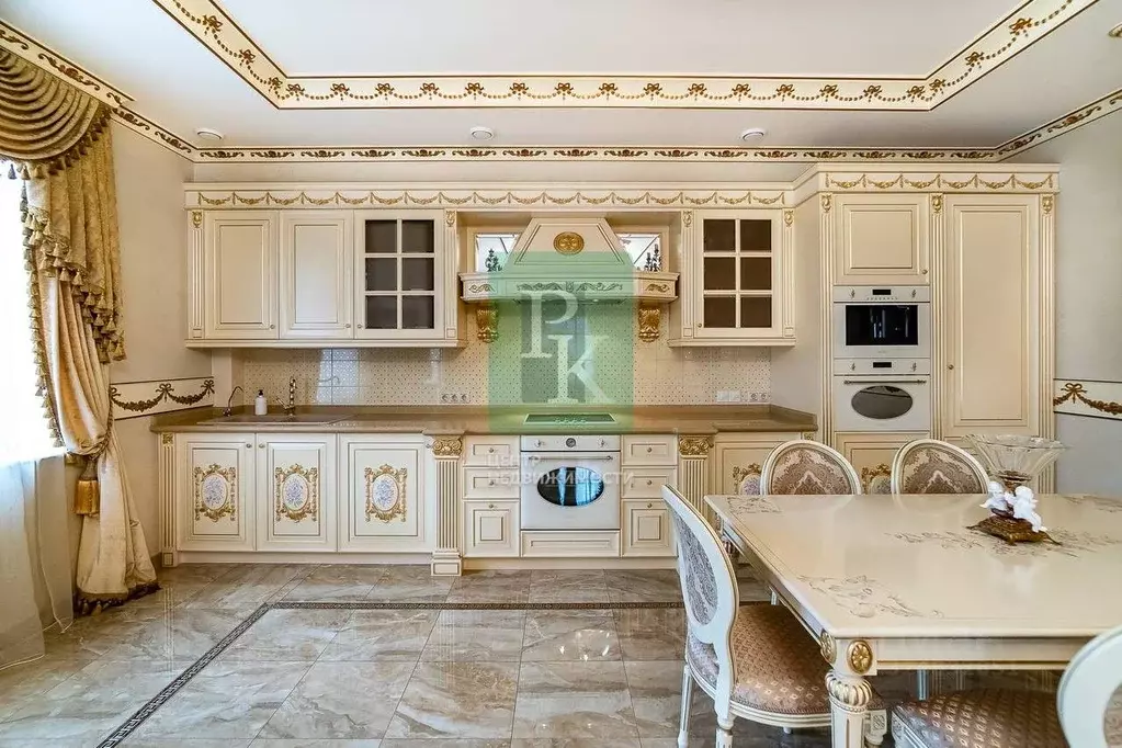 3-к кв. Севастополь ул. Железнякова, 17А (125.2 м) - Фото 1