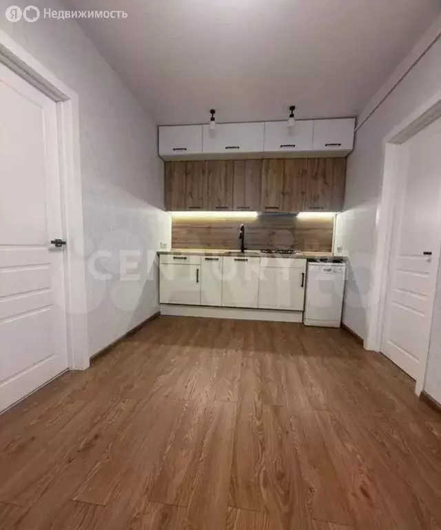 1-комнатная квартира: Санкт-Петербург, Смольный проспект, 7 (60 м) - Фото 1