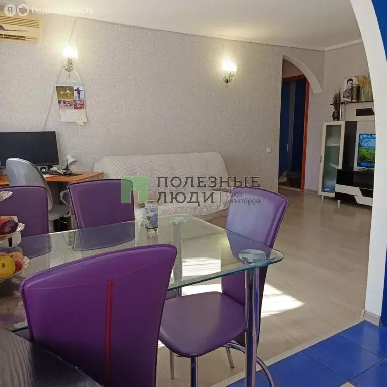 3-комнатная квартира: Евпатория, улица Фрунзе, 69 (54 м) - Фото 1