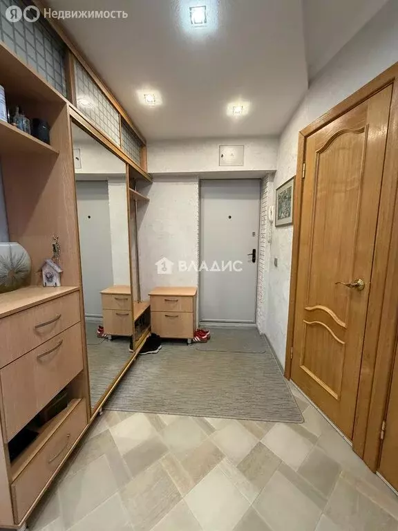 3-комнатная квартира: Сыктывкар, улица Комарова, 2/20 (58.4 м) - Фото 2