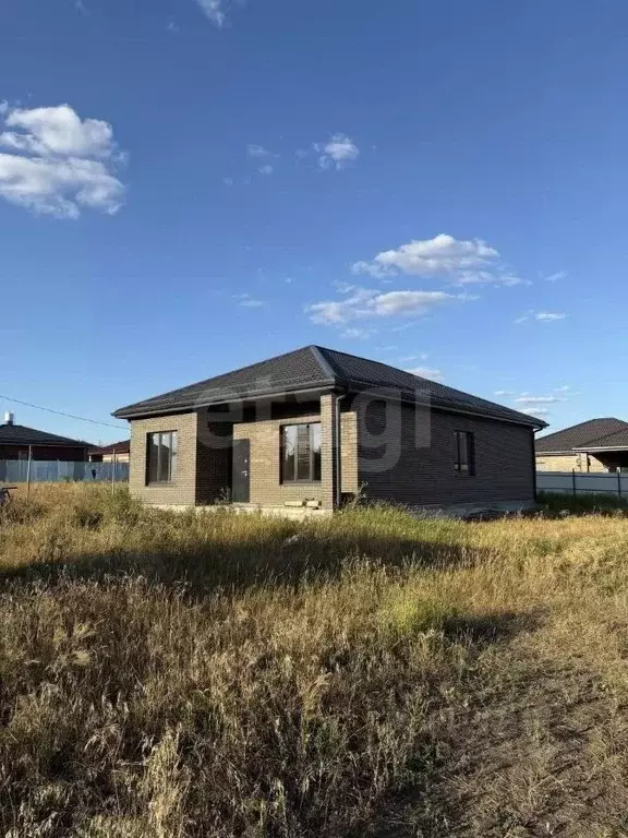 Дом в Ростовская область, Мясниковский район, Краснокрымское с/пос, ... - Фото 1