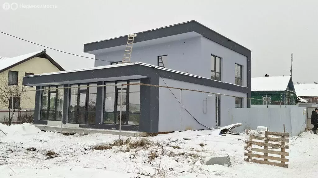 Дом в Верхняя Пышма, Октябрьская улица, 23 (235 м) - Фото 1