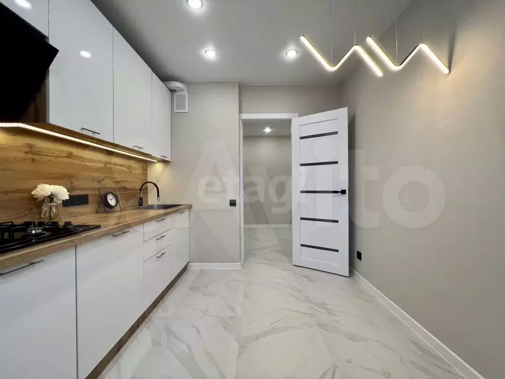3-к. квартира, 77,1 м, 3/9 эт. - Фото 1