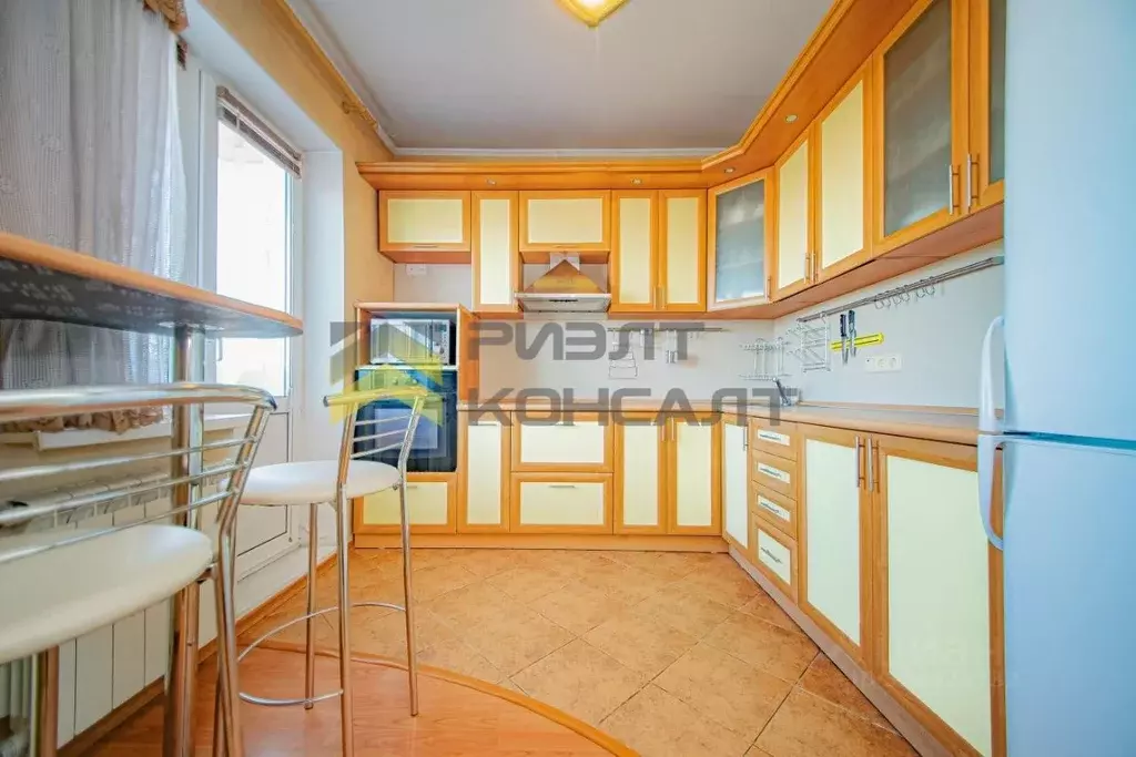 4-к кв. Омская область, Омск Омская ул., 77к3 (81.4 м) - Фото 2