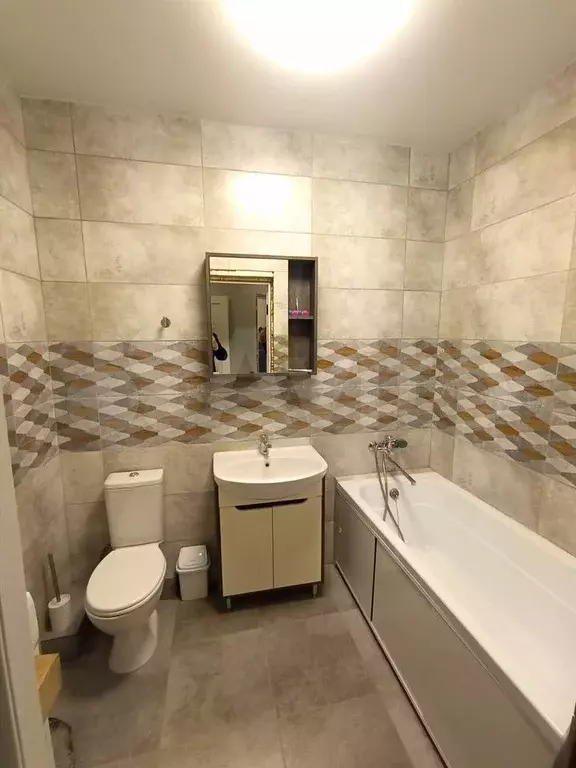 2-к. квартира, 50 м, 4/9 эт. - Фото 0