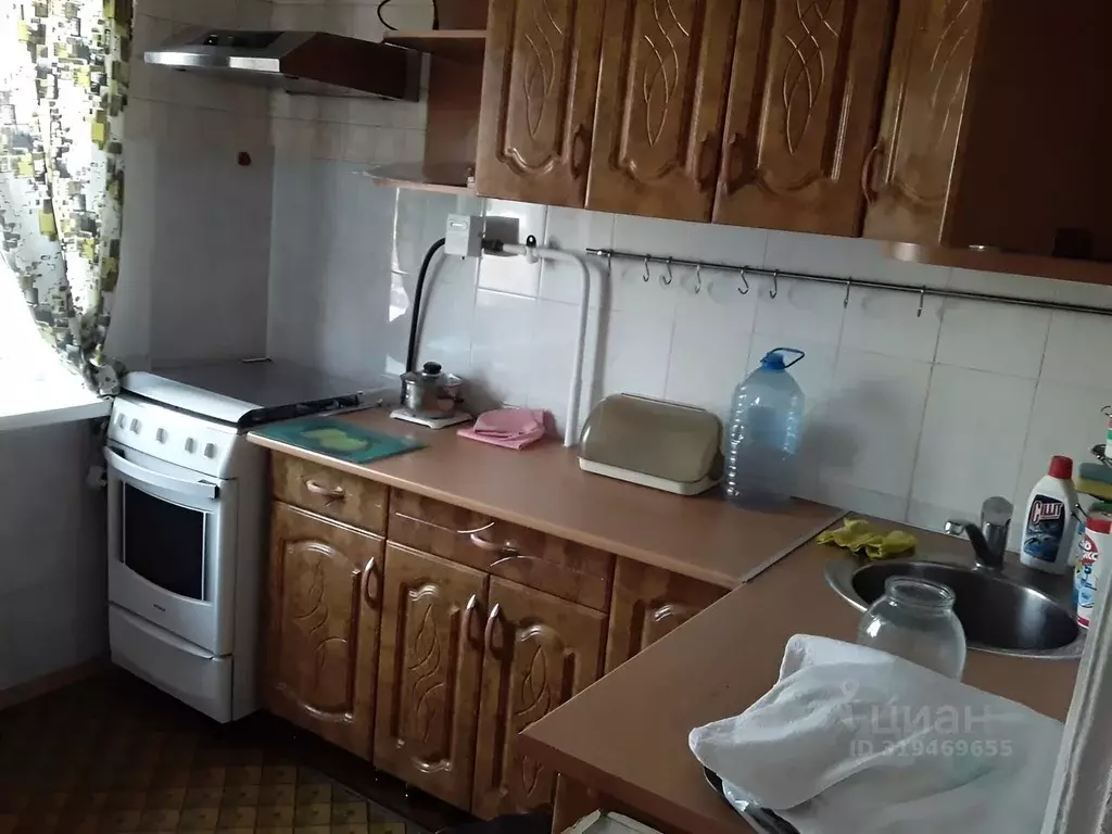 2-к кв. Омская область, Омск ул. Герцена, 79 (48.0 м) - Фото 0