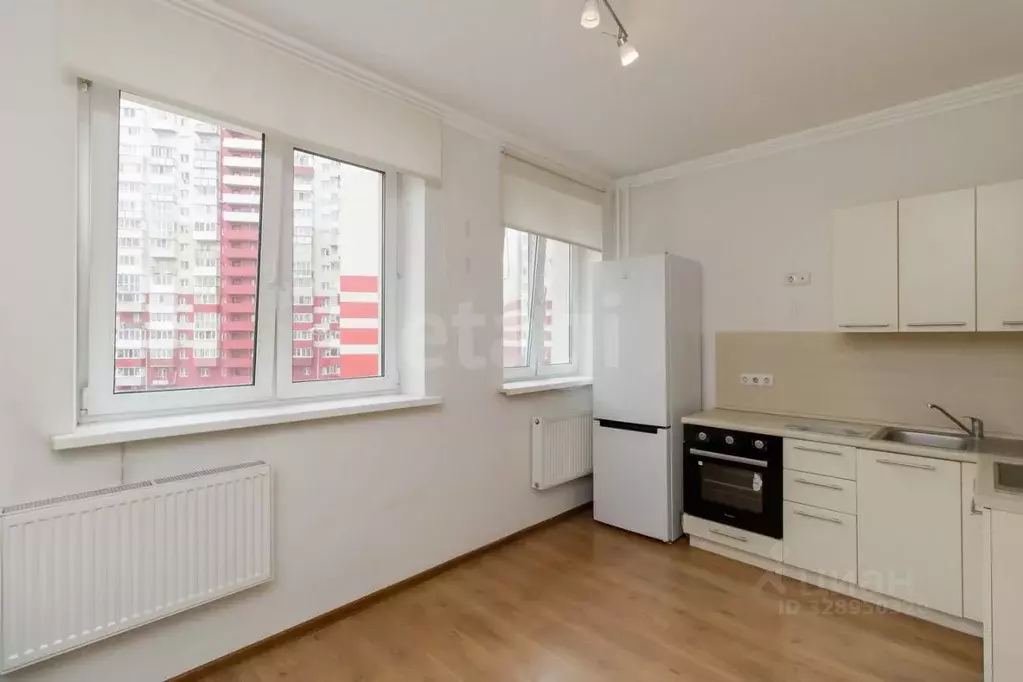 1-к кв. Тюменская область, Тюмень ул. Василия Гольцова, 3 (43.0 м) - Фото 1