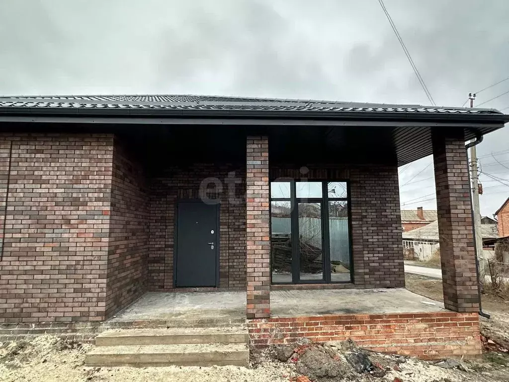 Дом в Ростовская область, Новочеркасск ул. Булавина (120 м) - Фото 2