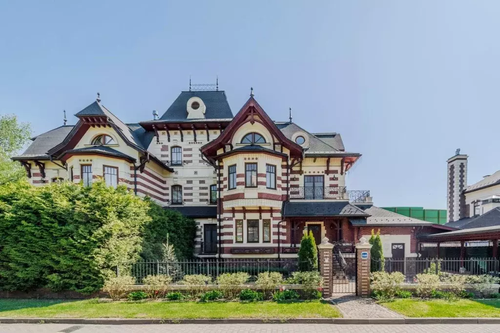 Таунхаус в Московская область, Одинцово ул. Озерная (367 м) - Фото 1