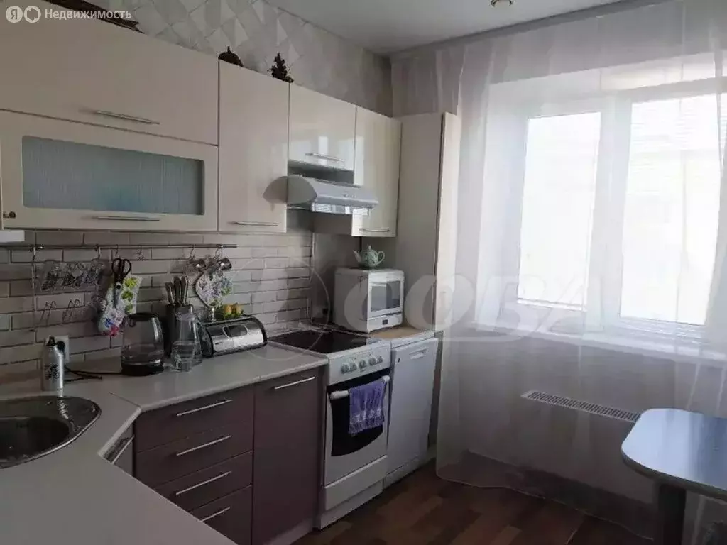 1-комнатная квартира: Тобольск, 4-й микрорайон, 43 (40.4 м) - Фото 1