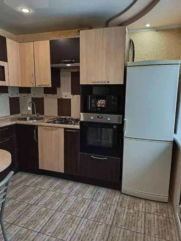 2-к кв. Пермский край, Пермь Ялтинская ул., 10 (46.2 м) - Фото 1