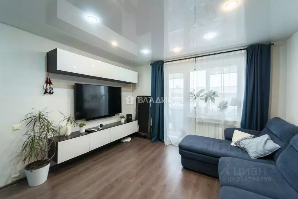 3-к кв. Карелия, Петрозаводск пер. Попова, 3 (66.3 м) - Фото 0