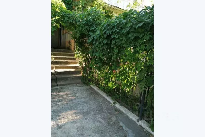1-к кв. Крым, Феодосия ул. Дорожная, 7 (60.0 м) - Фото 0