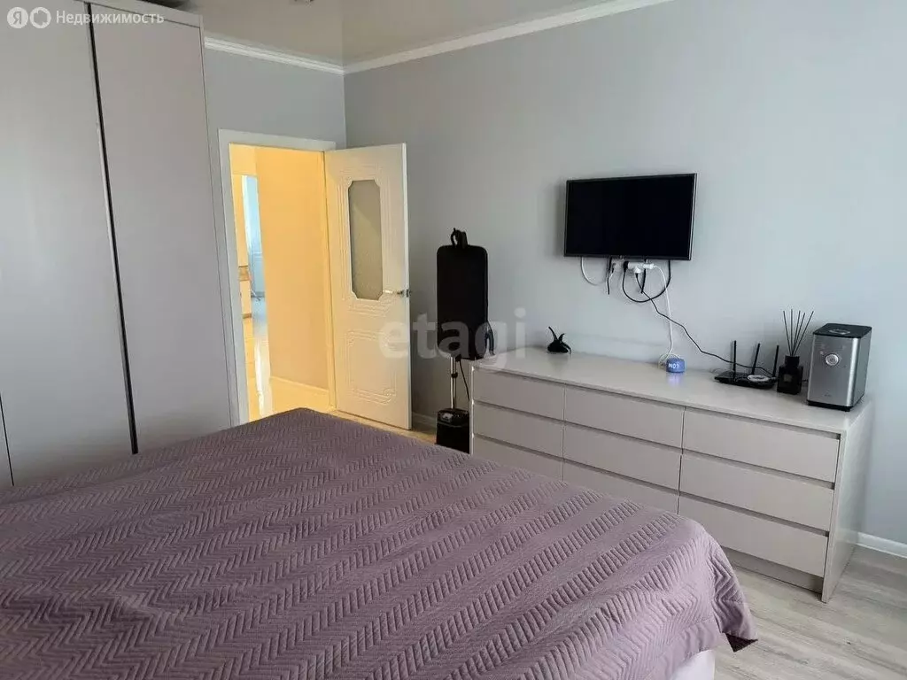 2-комнатная квартира: Калининград, Автомобильная улица, 19 (66.3 м) - Фото 1