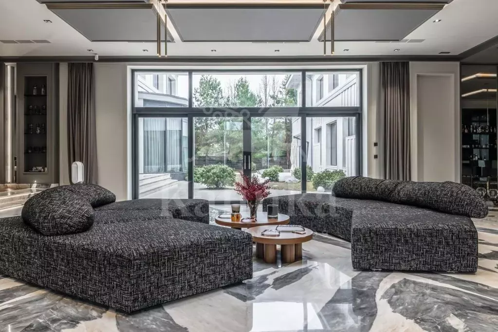 Дом в Московская область, Одинцовский городской округ, д. Барвиха, ... - Фото 1