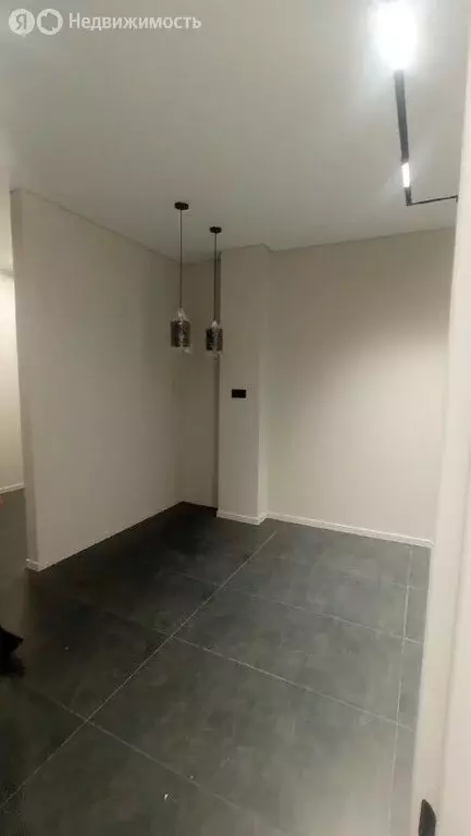 2-комнатная квартира: Сочи, улица Яна Фабрициуса, 66 (48 м) - Фото 1