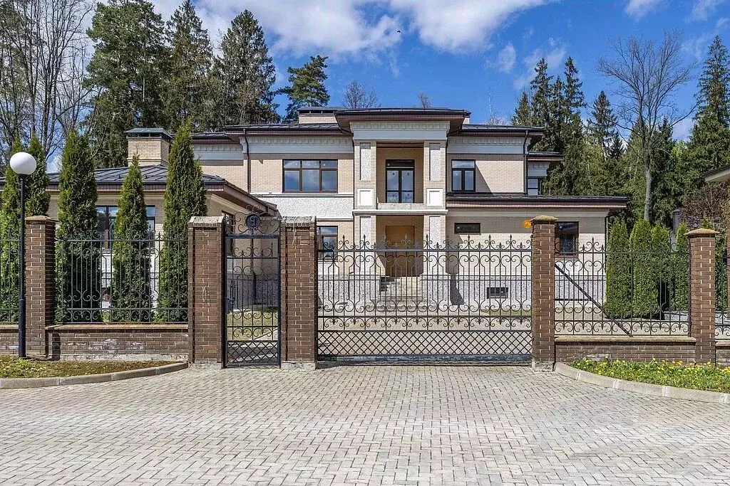 Дом в Московская область, Одинцовский городской округ, д. Семенково, ... - Фото 1