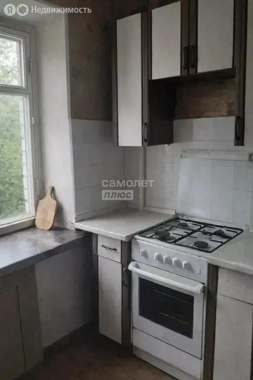 3-комнатная квартира: Новочебоксарск, улица Винокурова, 24 (58.6 м) - Фото 1