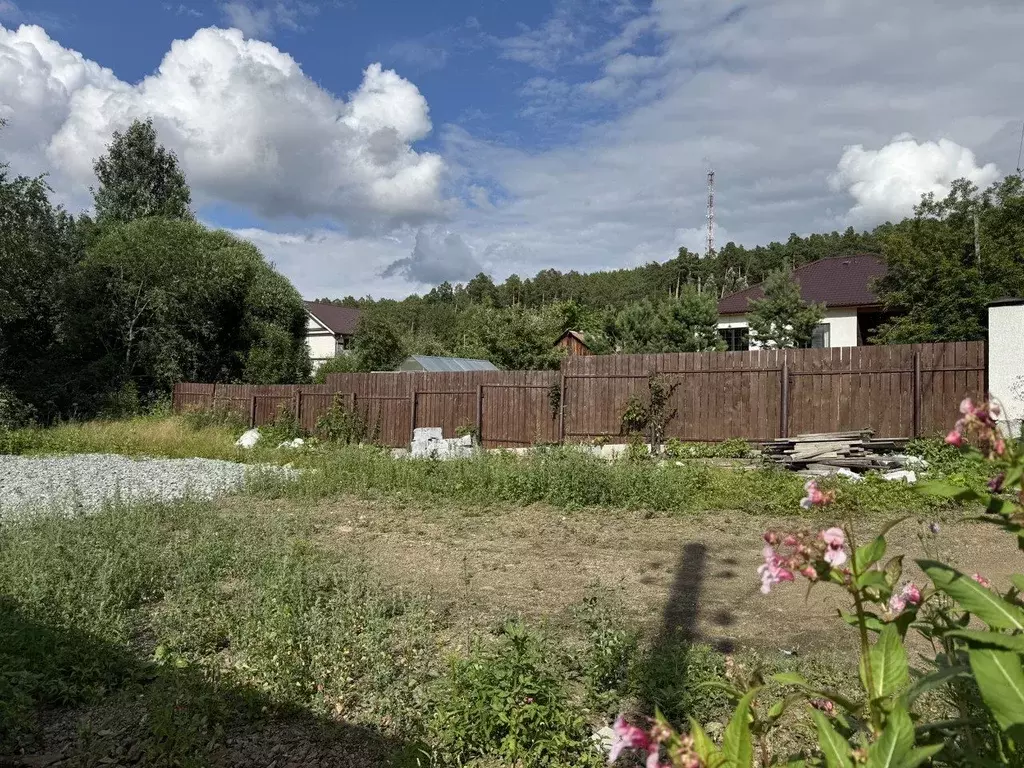 Участок в Свердловская область, Сысерть ул. Чкалова, 45 (8.24 сот.) - Фото 0