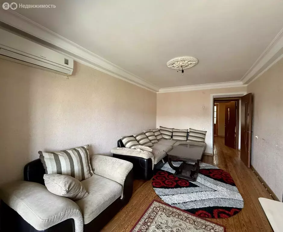 2-комнатная квартира: Дербент, проспект Агасиева, 10 (54 м) - Фото 1