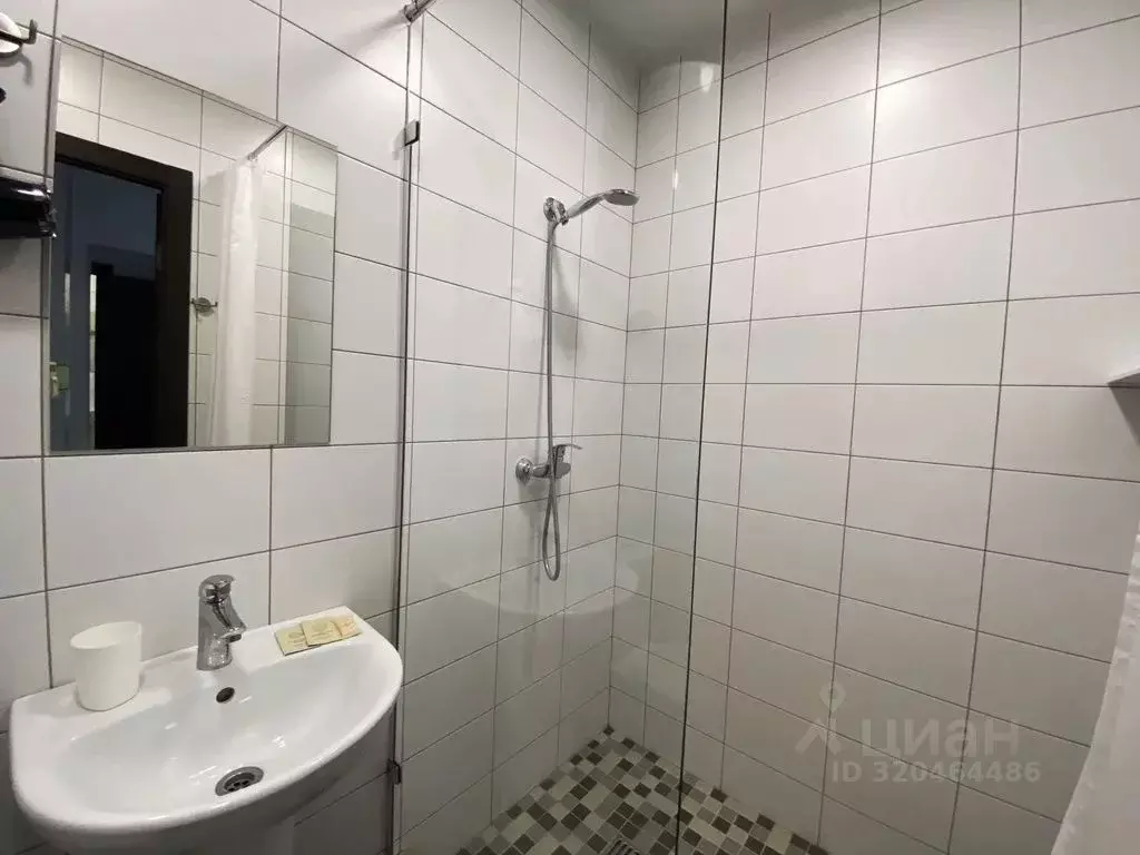 Комната Алтайский край, Барнаул Комсомольский просп., 104Г - Фото 2