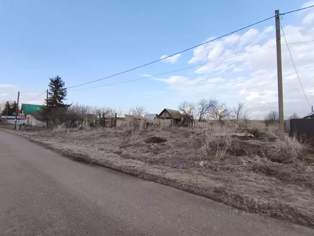 Участок в Башкортостан, Чишминский район, Енгалышевский сельсовет, с. ... - Фото 0