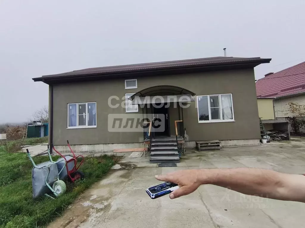 Коттедж в Краснодарский край, Абинск ул. Дзержинского (196 м) - Фото 2