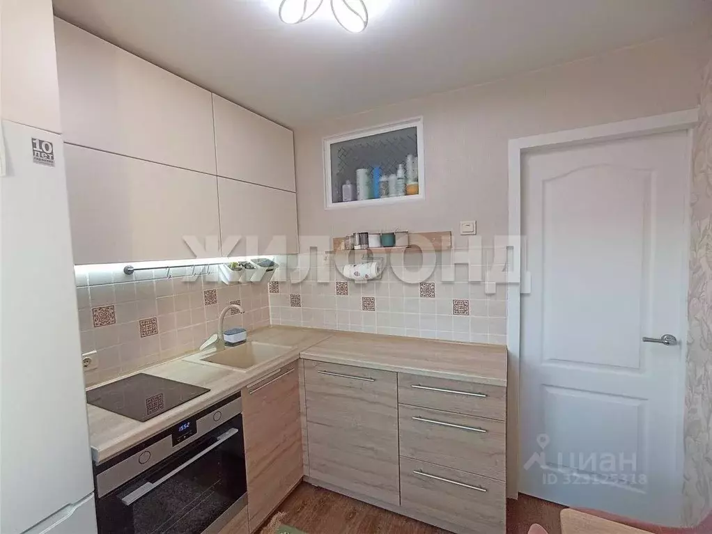 2-к кв. Новосибирская область, Новосибирск ул. Богдана Хмельницкого, 5 ... - Фото 2