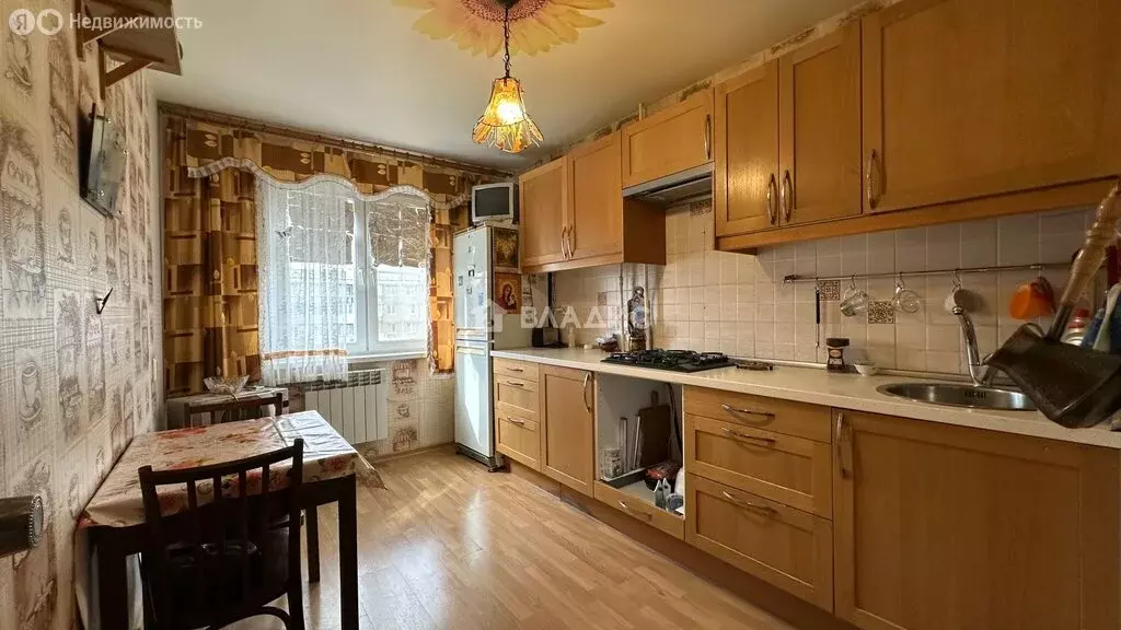 3-комнатная квартира: Нижний Новгород, улица Сергея Акимова, 57 (63.9 ... - Фото 0