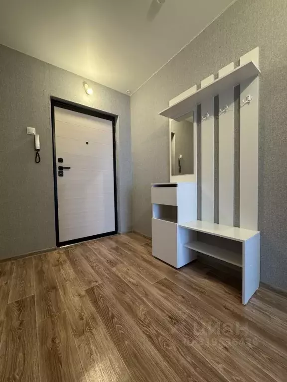 Студия Красноярский край, Красноярск ул. Дубровинского, 110В (38.0 м) - Фото 1