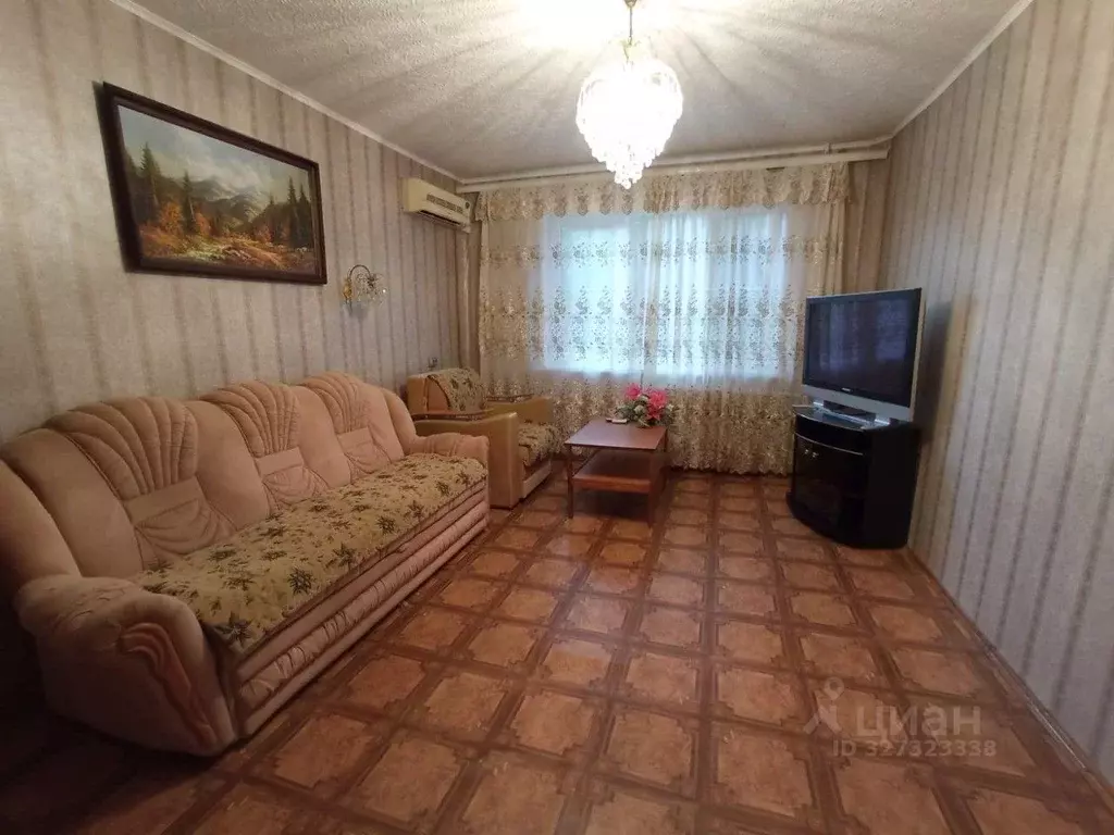 3-к кв. Волгоградская область, Волгоград ул. Репина, 23 (66.0 м) - Фото 2