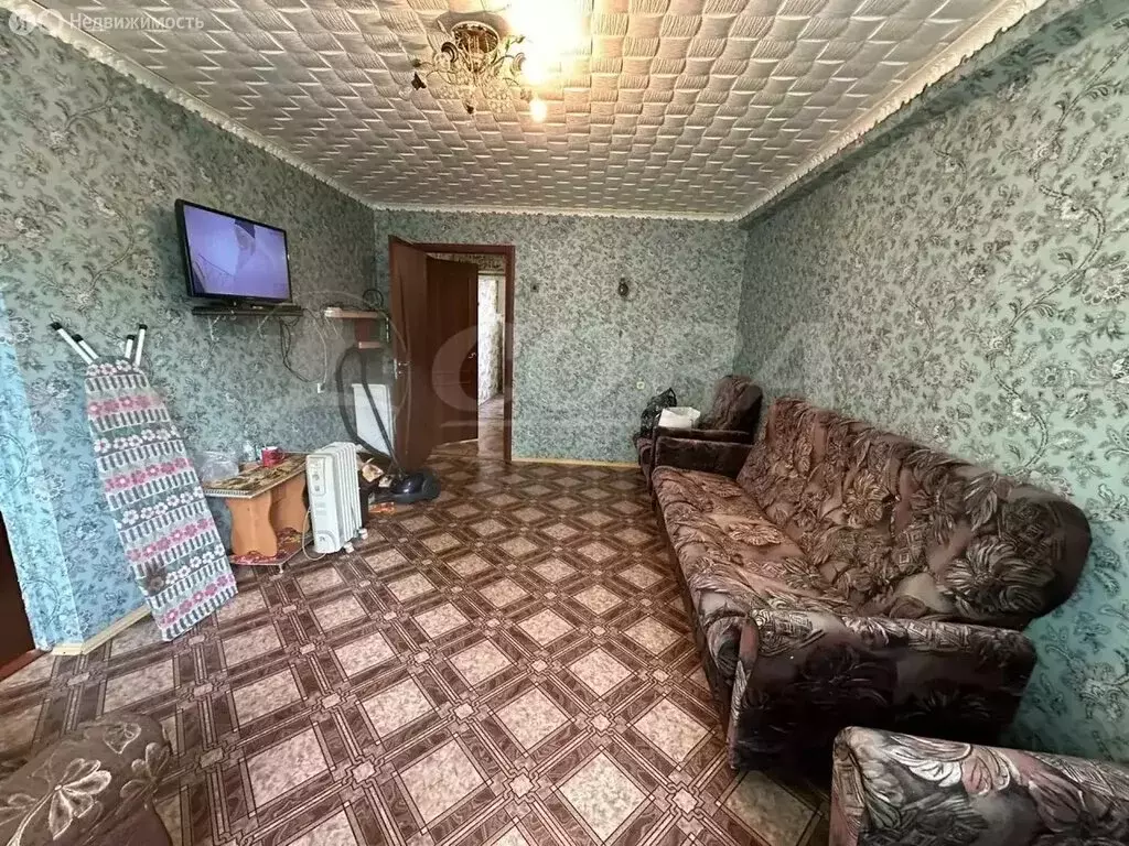 3-комнатная квартира: Тюмень, улица Космонавтов, 33А (54 м) - Фото 1