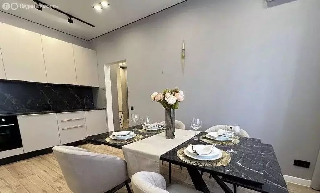 3-комнатная квартира: Краснодар, улица Западный Обход, 57 (72.3 м) - Фото 2