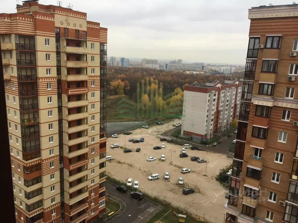 2-к кв. Татарстан, Казань Горки-3 мкр, ул. Дубравная, 30 (70.0 м) - Фото 1