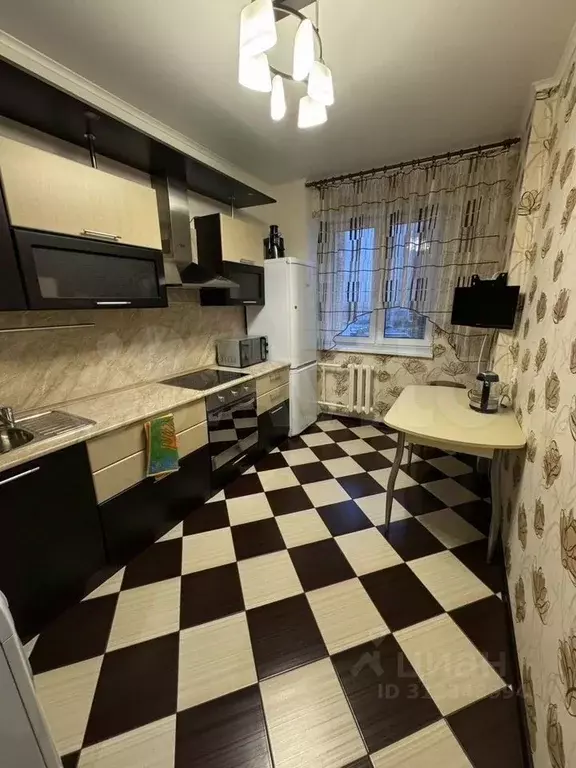 1-к кв. Татарстан, Казань ул. Максимова, 33 (38.0 м) - Фото 0