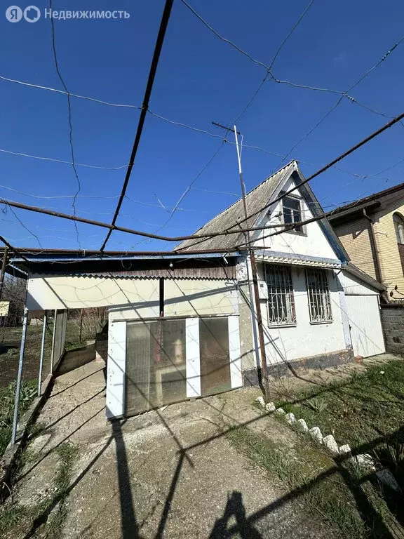 Дом в Динской район, станица Новотитаровская (40 м) - Фото 1