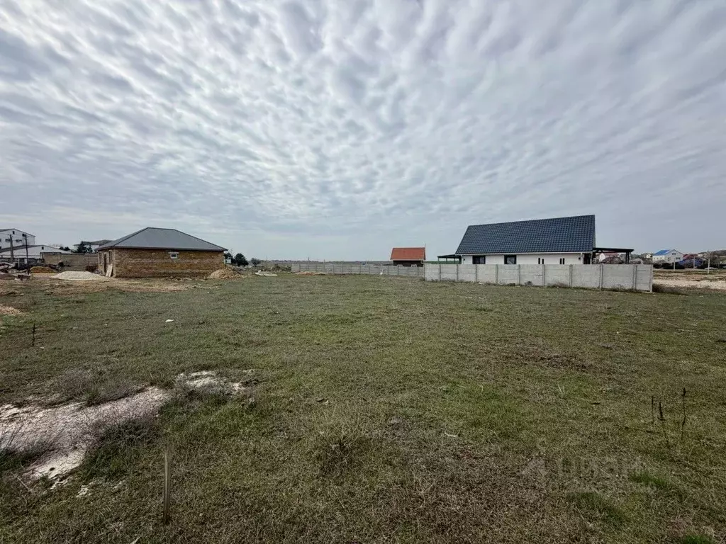 Участок в Крым, Сакский район, с. Суворовское ул. Шевченко, 9 (6.0 ... - Фото 1