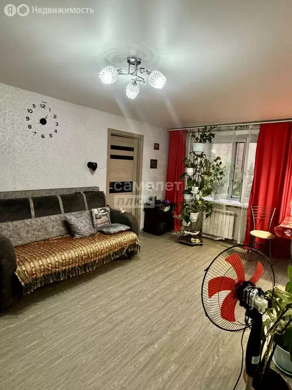 3-комнатная квартира: Иркутск, улица Розы Люксембург, 13Б (55.3 м) - Фото 0