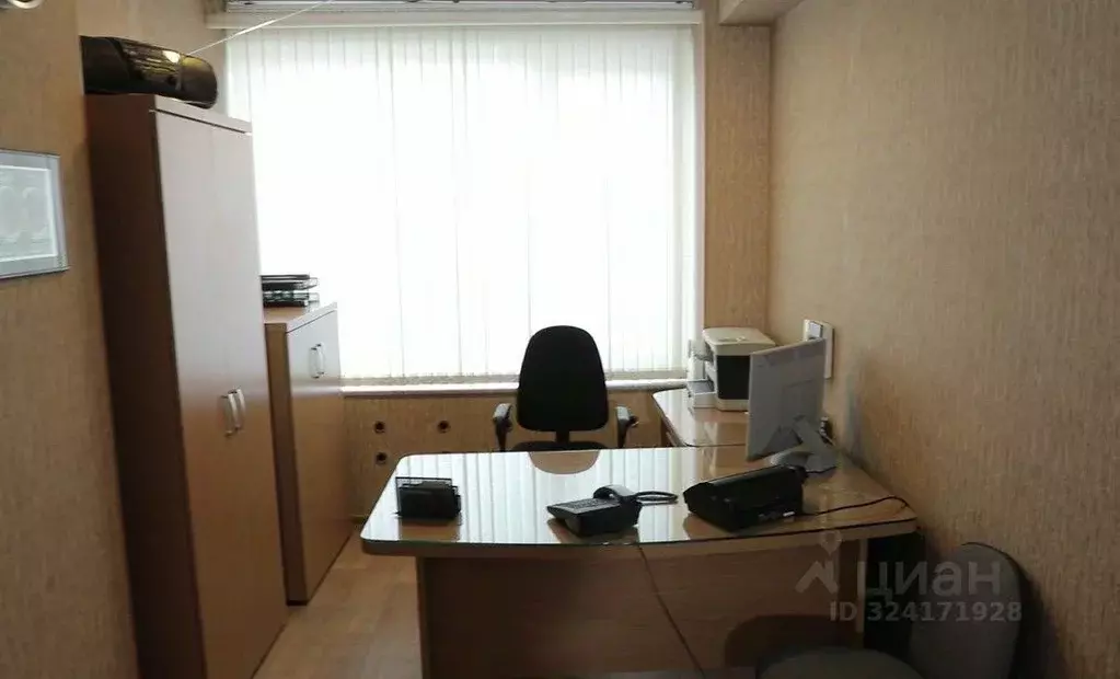 Офис в Саратовская область, Саратов ул. Имени Н.Г. Чернышевского, 94 ... - Фото 2