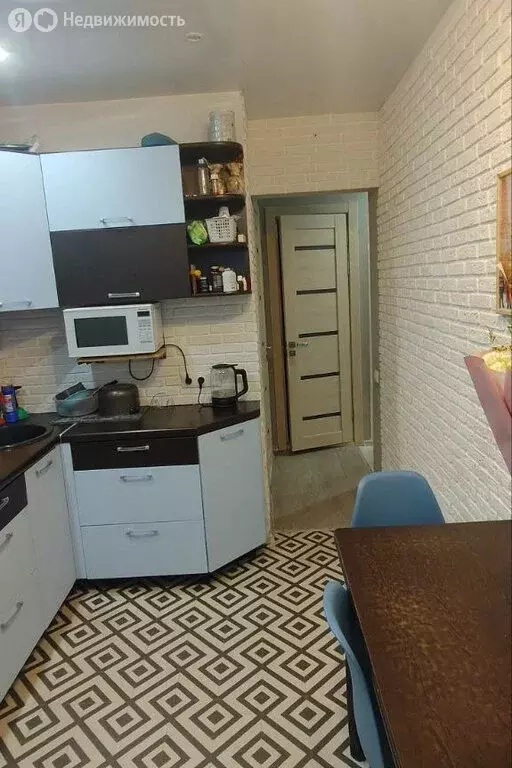 2-комнатная квартира: Ялуторовск, улица Карбышева, 11 (52 м) - Фото 2