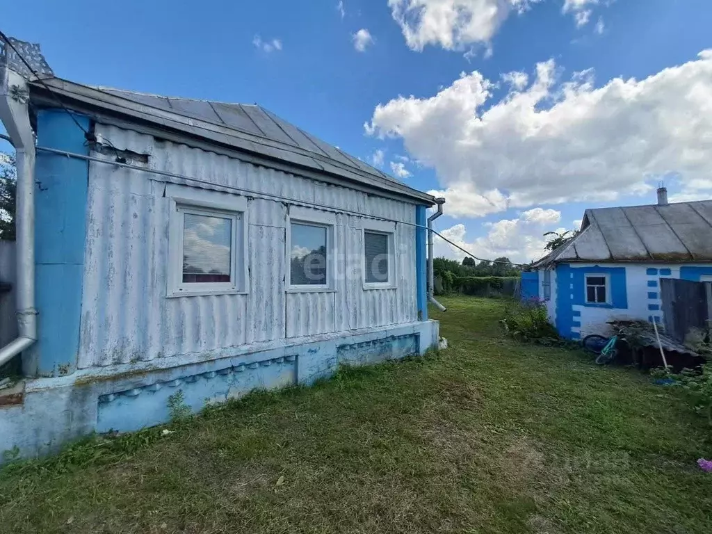 Дом в Белгородская область, Валуйский городской округ, с. Двулучное ... - Фото 0