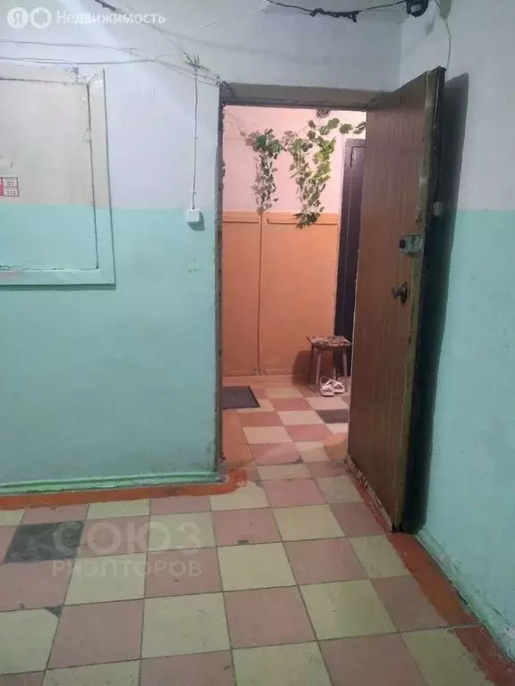 1к в 8-комнатной квартире ( м) - Фото 0
