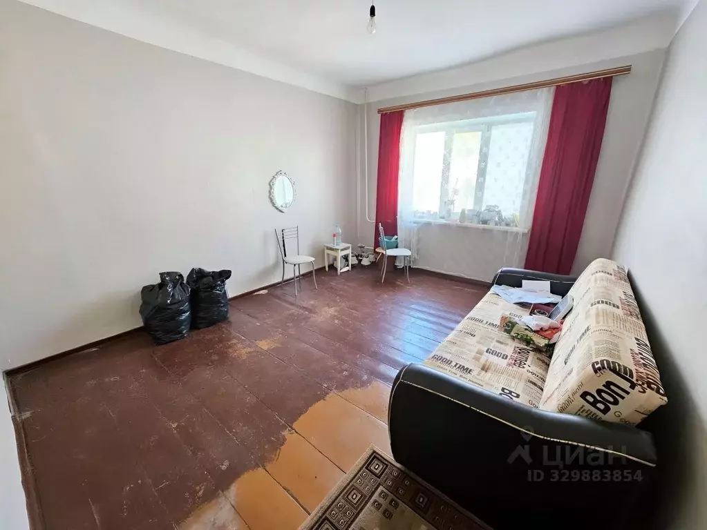 Комната Омская область, Омск ул. Лобкова, 22 (18.0 м) - Фото 1