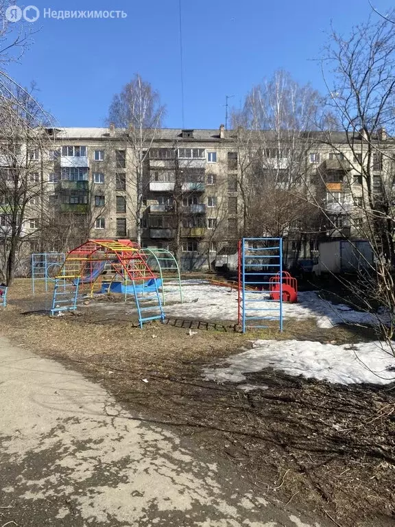 3-комнатная квартира: Екатеринбург, улица Краснофлотцев, 9 (56.1 м) - Фото 1