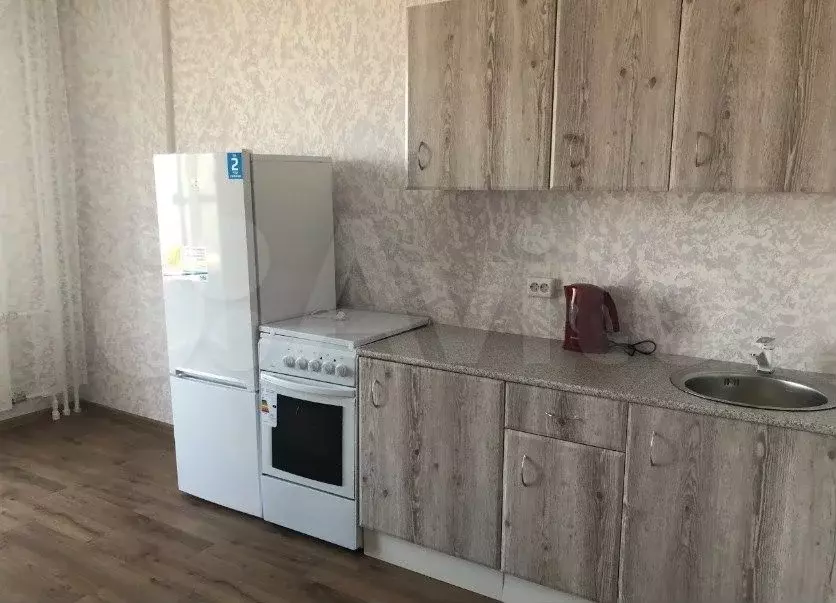 1-к. квартира, 40 м, 7/24 эт. - Фото 1