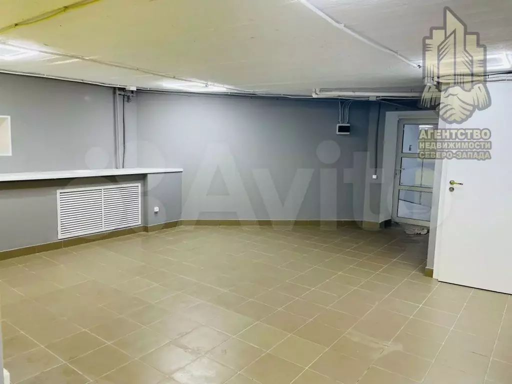 Продажа помещения возле метро, 93.9м - Фото 1