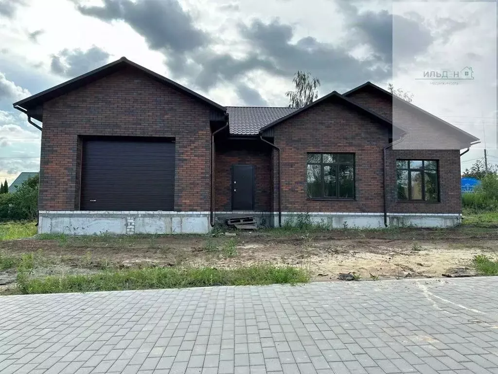 Коттедж в Брянская область, Брянский район, пос. Мичуринский  (180 м) - Фото 1