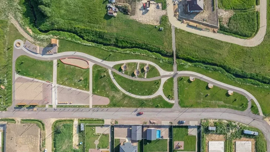 Участок в Ленинградская область, Гатчинский муниципальный округ, д. ... - Фото 1